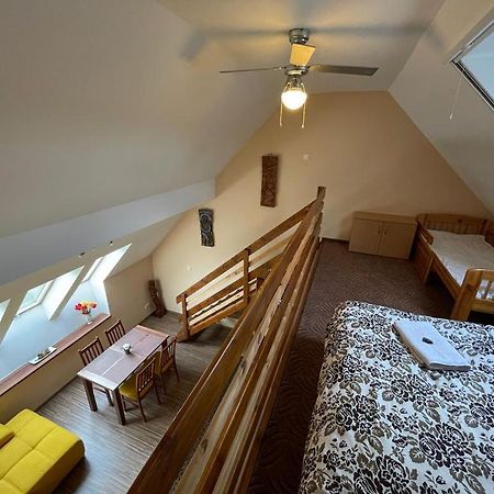 Gyulai Brill Apartman Exterior foto