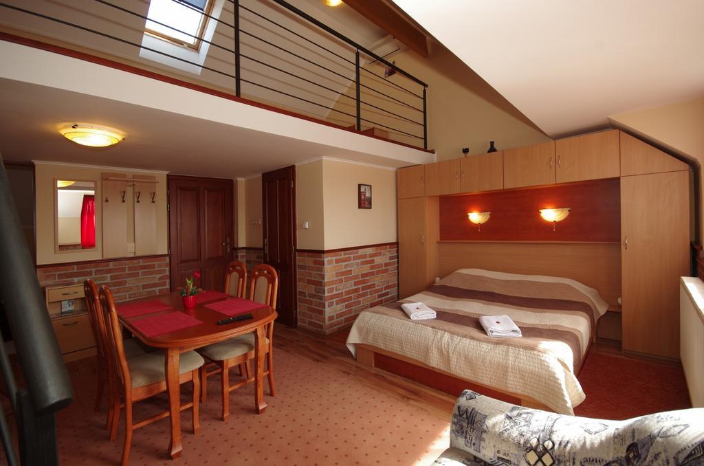 Gyulai Brill Apartman Exterior foto